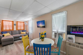 Little Pineapple Cottage